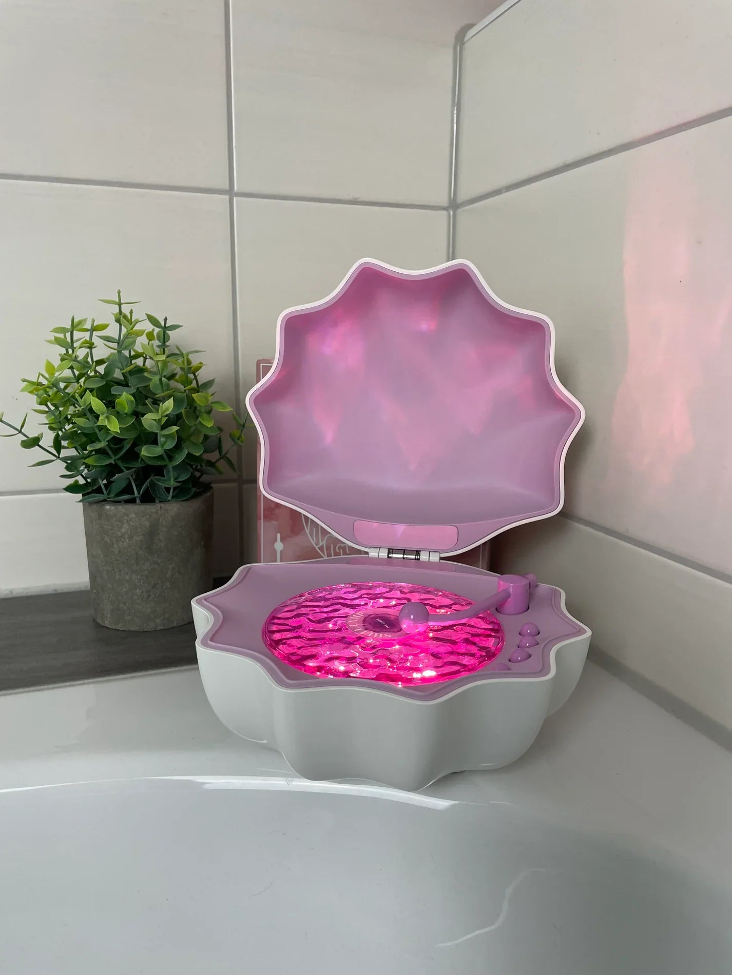 GlowShell™ - Vinyl Wave Speaker