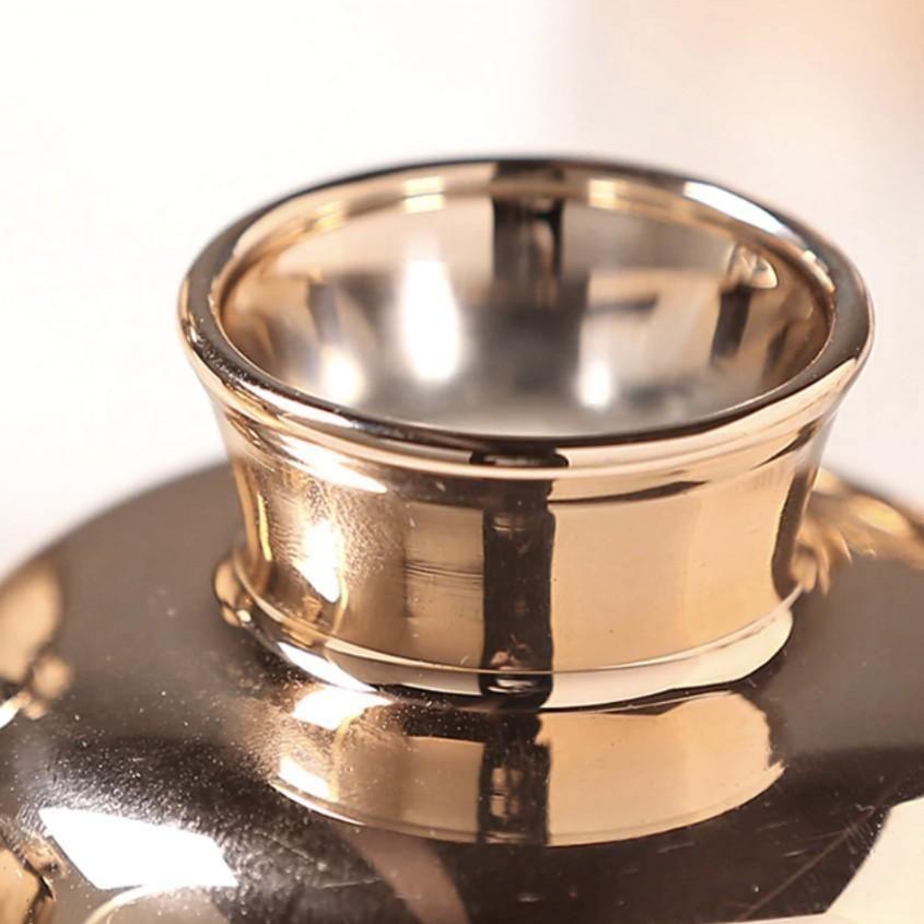 AuroraGold Reflective Vase