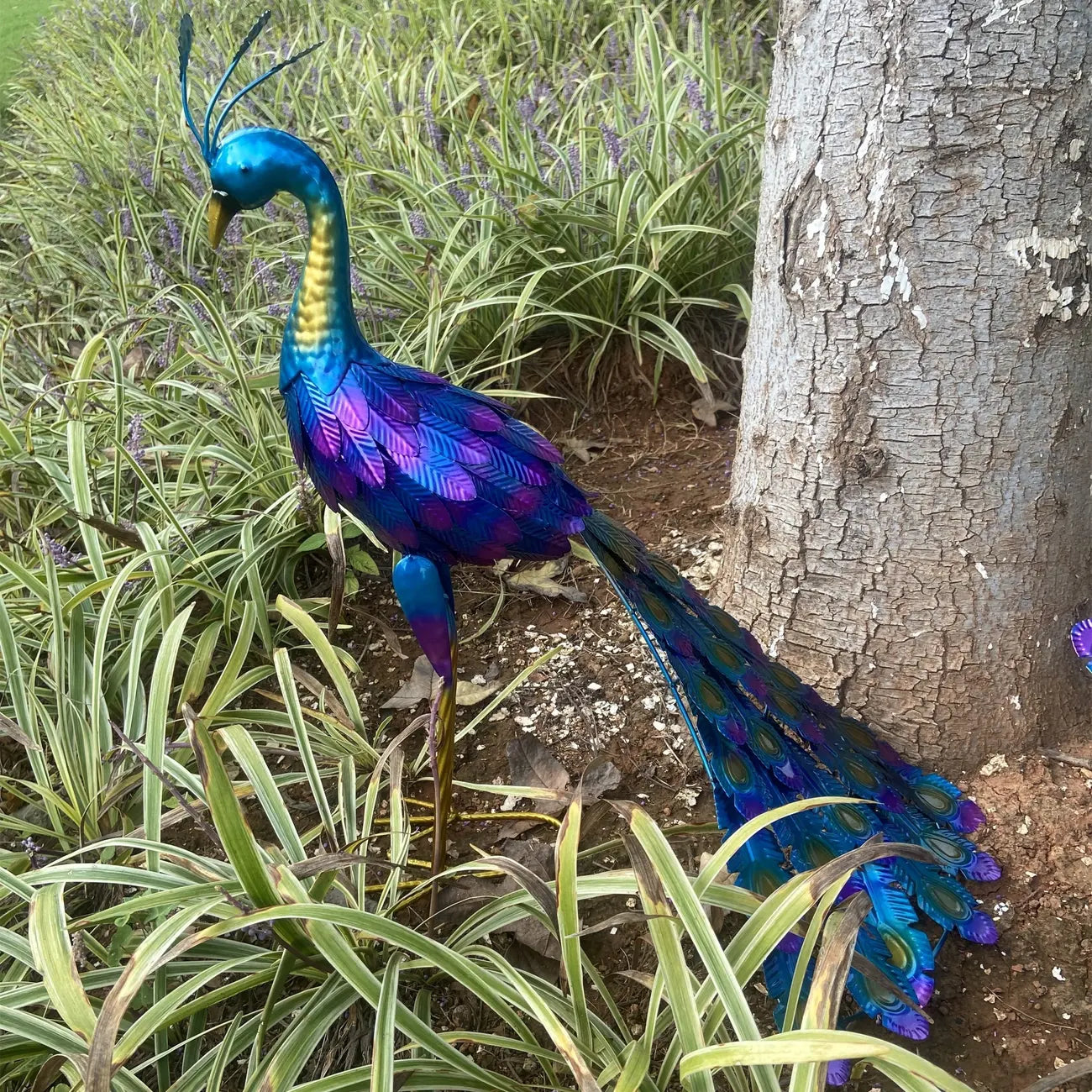 RegalFeather™ - Majestic Peacock Sculpture