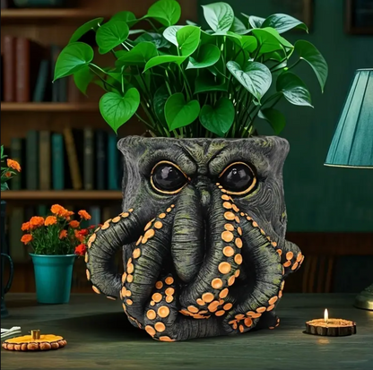 Cthulhu’s Bloom™ - Mythic Octopus Planter