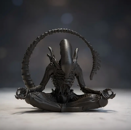 Chillomorph™ - Meditating Xenomorph Figurine