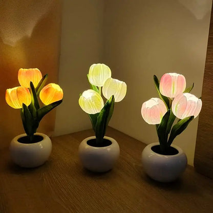 GlowPetal™ - Tulip LED Lamp