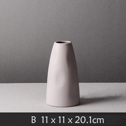 Gustav - Contemporary Matte Designer Vase
