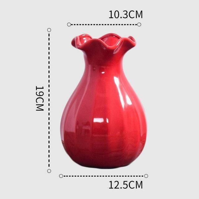 Scarlet Elegance Curve Vase