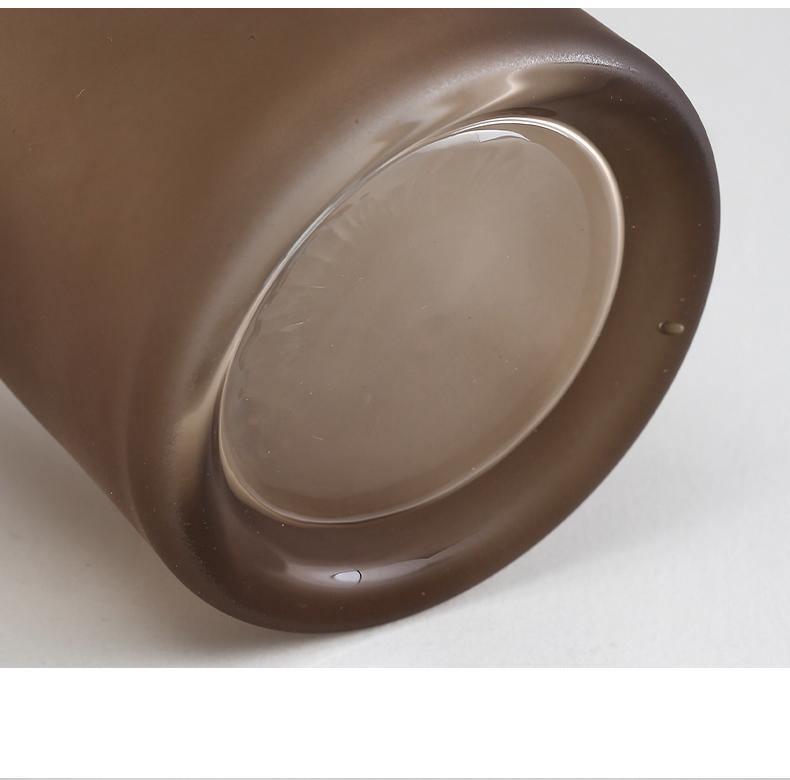 Eduardo - Frosted Glass Vessel