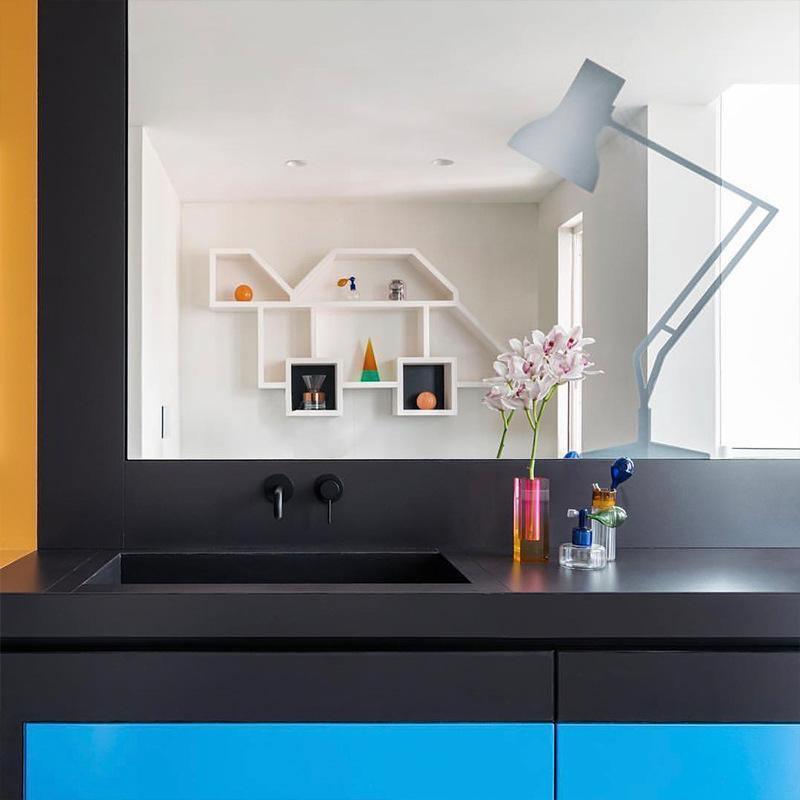 Radiant Prism Acrylic Vase