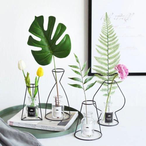 Sleek Iron Line Vase Stand